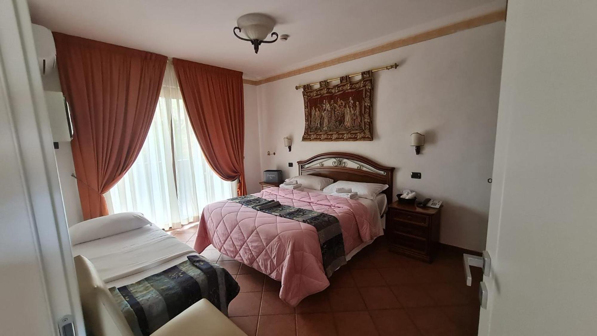 Euro House Inn Airport Fiumicino Zewnętrze zdjęcie