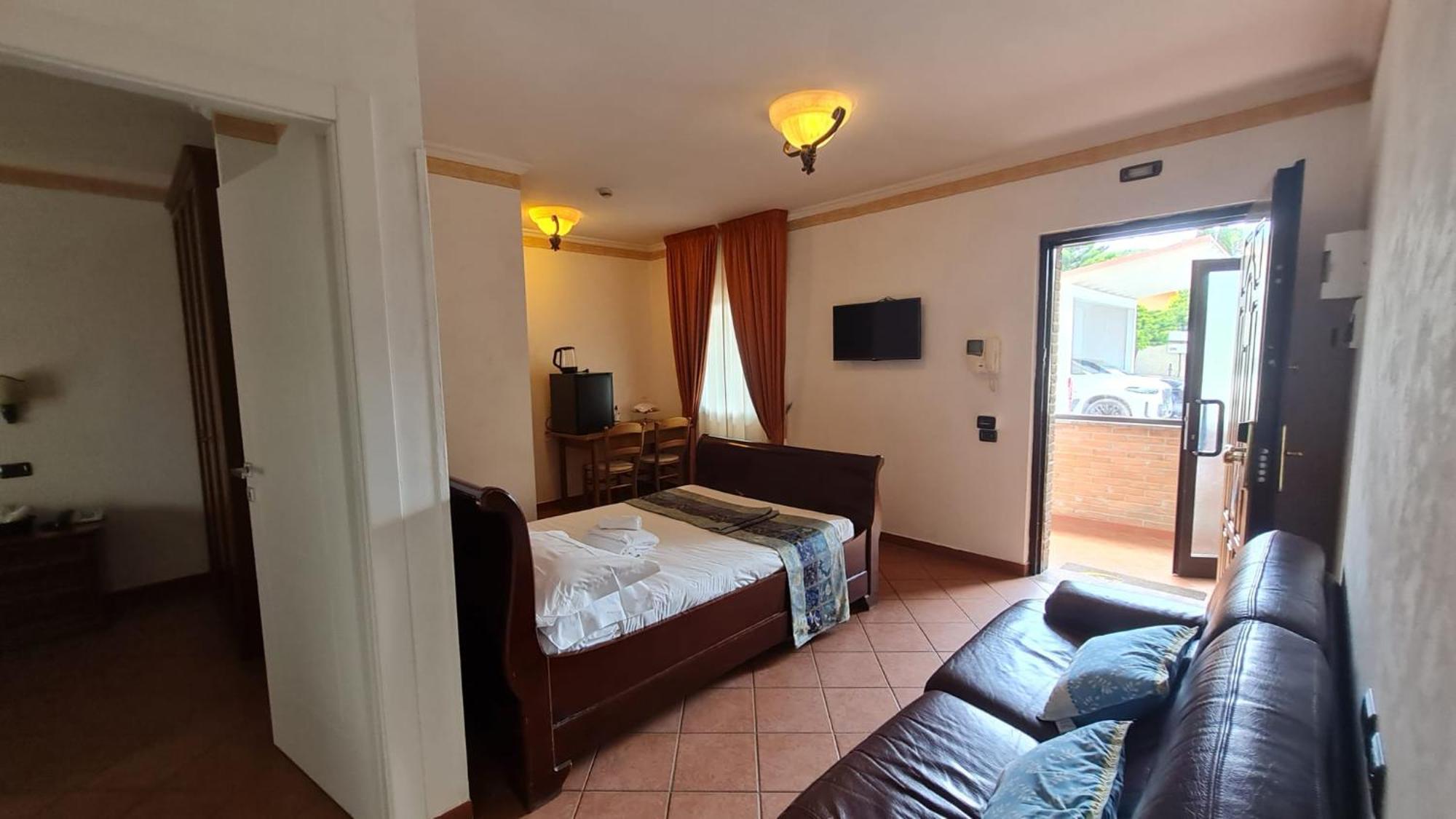 Euro House Inn Airport Fiumicino Zewnętrze zdjęcie